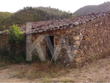 Quinta à venda em Alferce