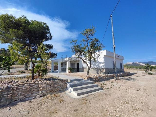 Casa rústica, Algueña