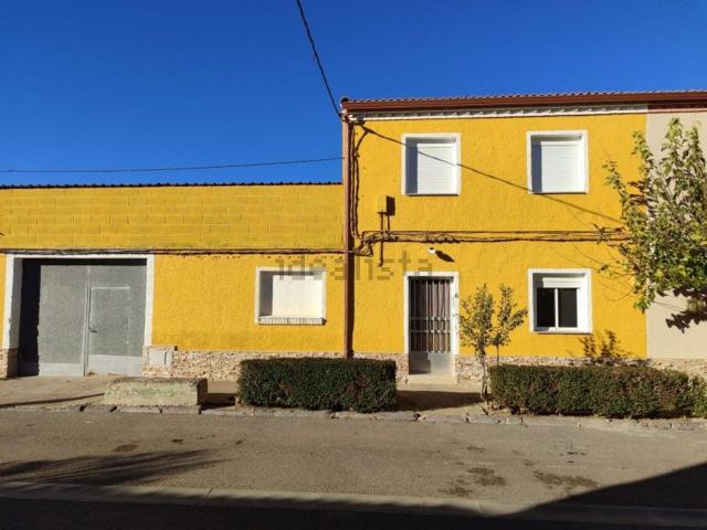 Casa rústica, Almuniente