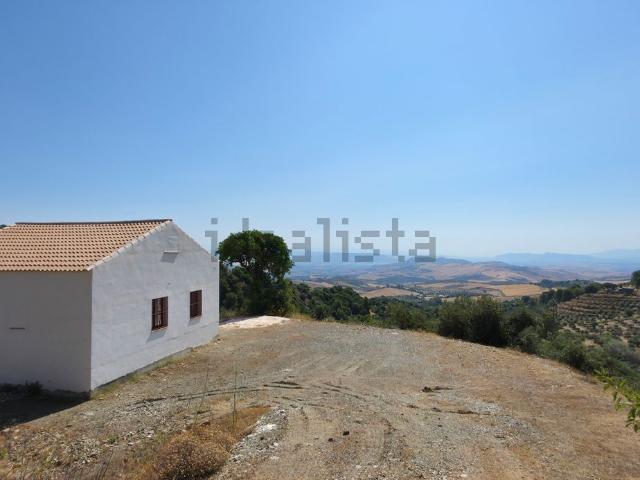 Casa rústica, Alozaina