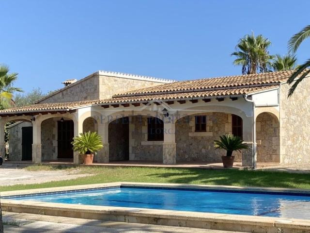 Casa rústica, Arta