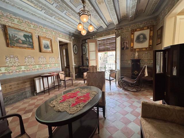 Casa rústica, Asco