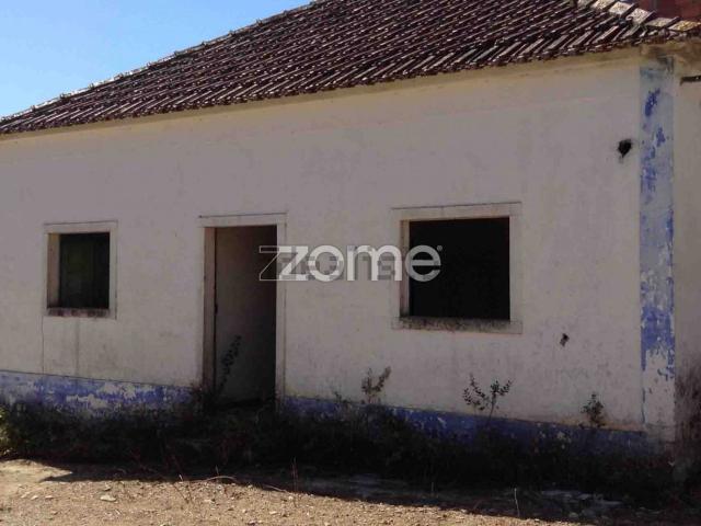 Casa rústica, Azambujeira e Malaqueijo