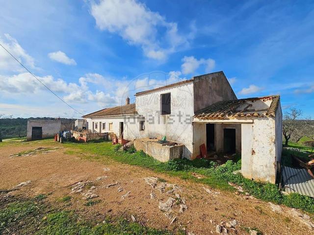 Casa rústica, Bensafrim