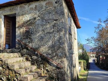 Casa rústica, Britelo Gémeos Ourilhe