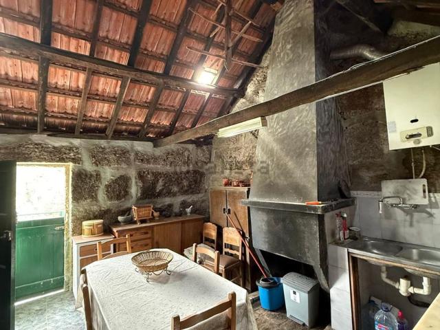 Casa rústica, Bustelo Carneiro Carvalho de Rei