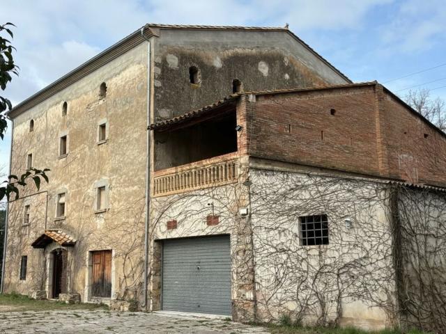 Casa rústica, Girona
