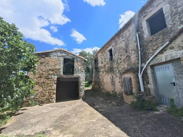 Casa rústica, Girona