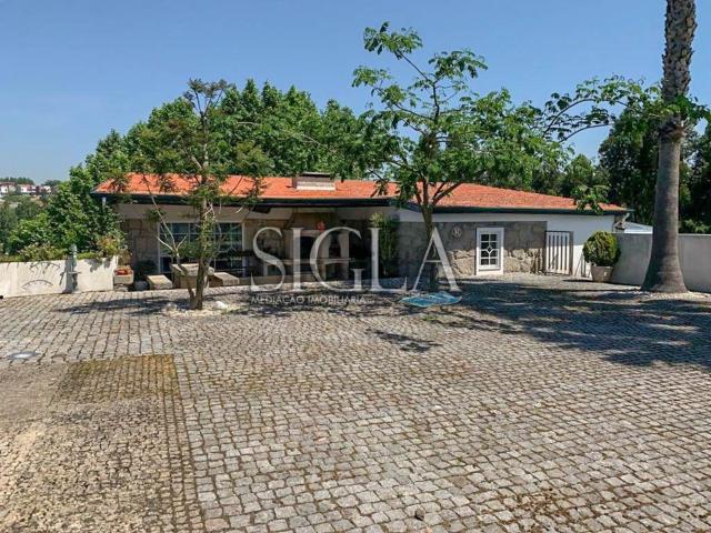 Casa rústica, Valadares