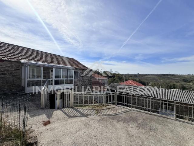 Casa rústica, Dozon