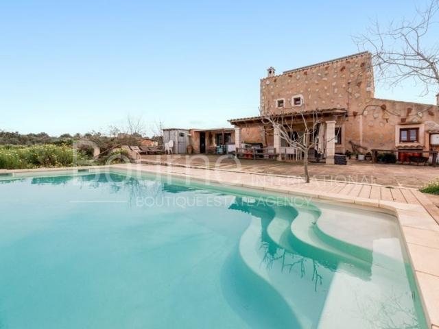 Casa rústica de alto standing de 4 dormitorios en venta Manacor, Baleares