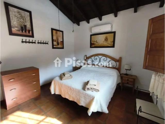 Casa rústica en alquiler en Cómpeta