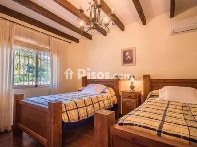 Casa rústica en alquiler en Jete