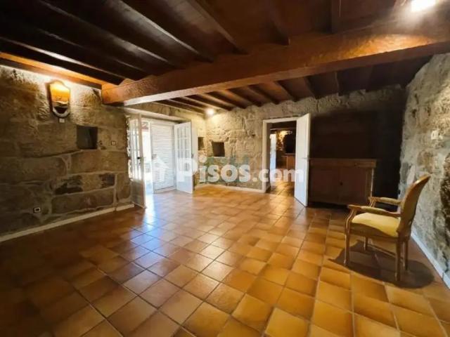 Casa rústica en alquiler en San Cibrao Das Viñas Capital