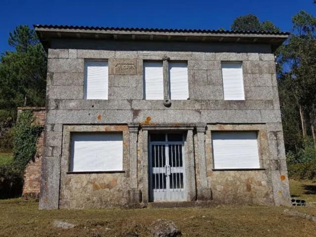 Casa rustica en venta. Val do Dubra