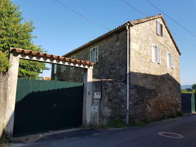 Casa rustica en venta. Valga