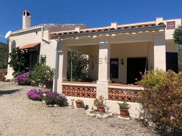 Casa rústica, El Perello