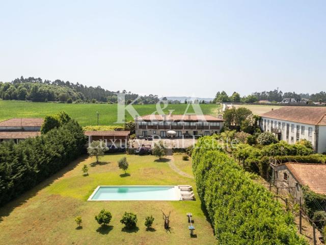 Casa rústica, Cabeçudos