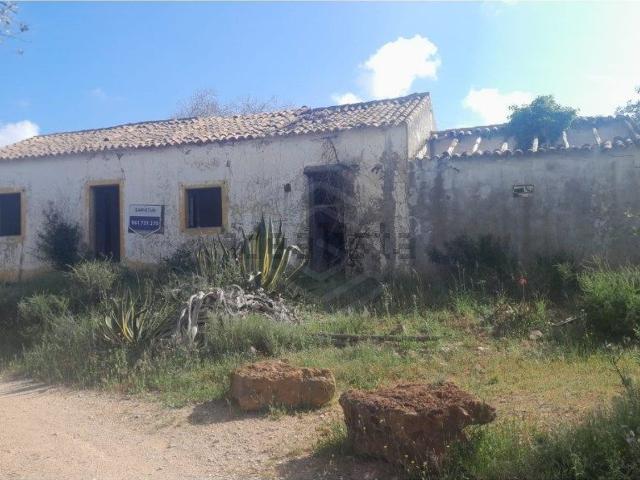 Casa rústica, Ferreiras