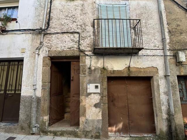 Casa rústica, Hoyos