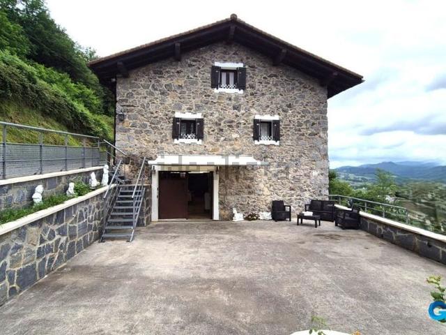 Casa rústica, Hernani
