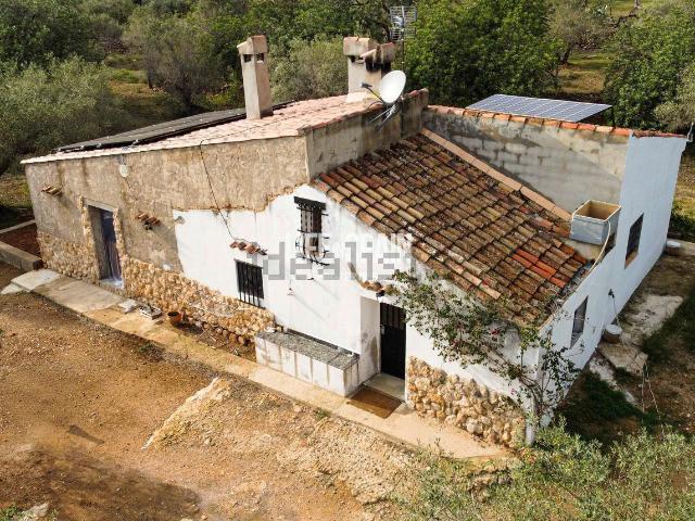 Casa rústica, L&apos Aldea