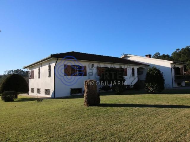 Casa rústica, Lodares