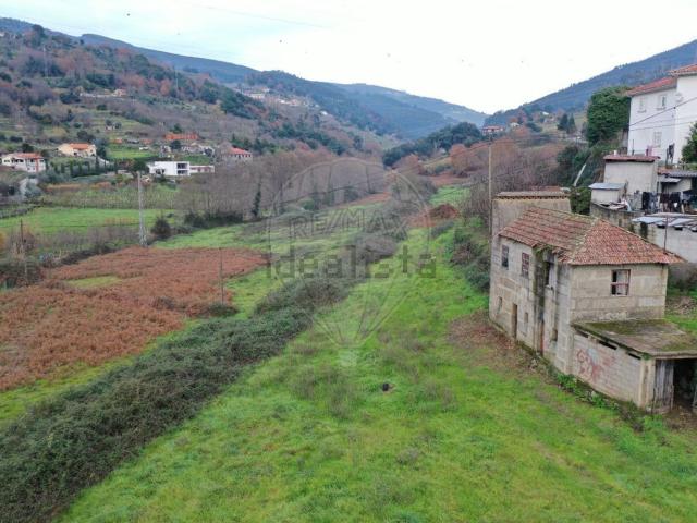Casa rústica, Loivos da Ribeira e Tresouras