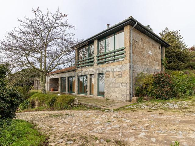 Casa rústica, Loivos da Ribeira e Tresouras