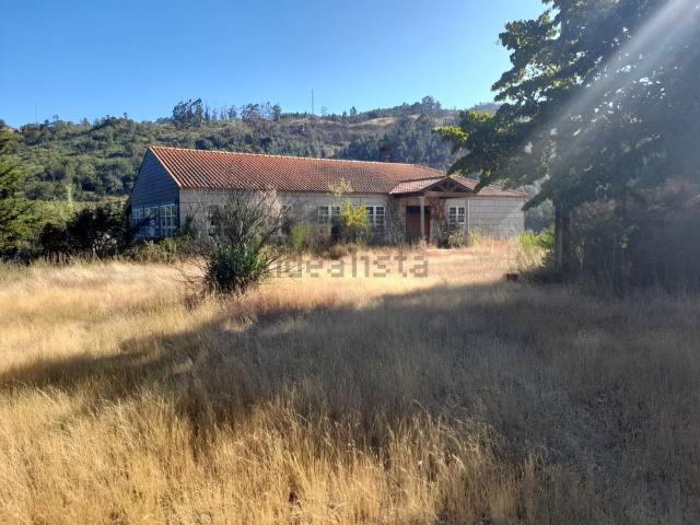 Casa rústica, Loivos do Monte