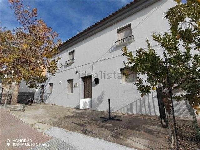 Casa rústica, Loja