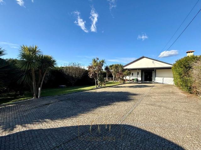 Casa rústica, Laúndos