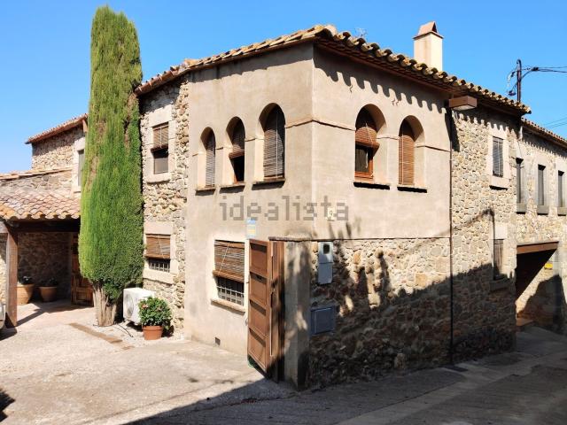 Casa rústica, La Bisbal d&apos Empordà