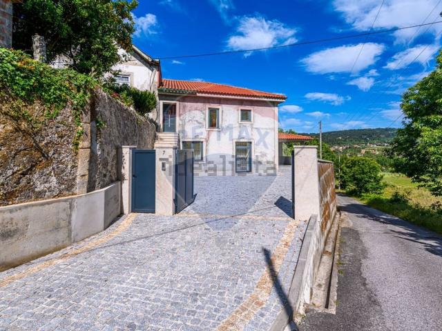 Casa rústica, Moure