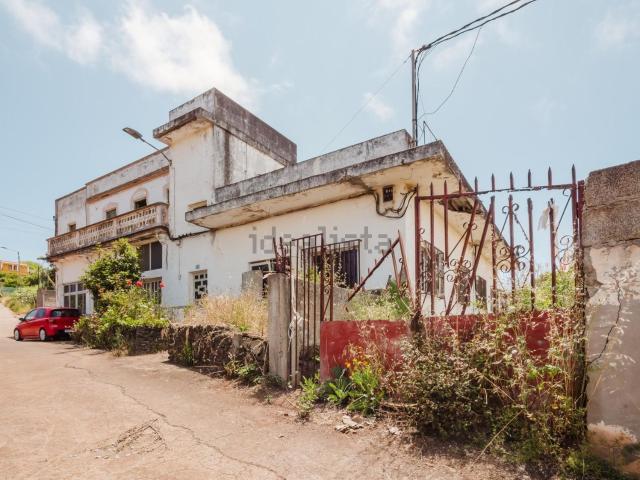 Casa rústica, Moya