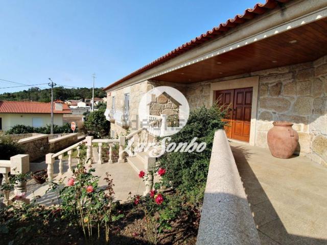 Casa rústica, Milhazes Vilar de Figos Faria