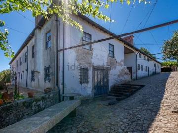 Casa rústica, Santo Tirso Couto Burgães