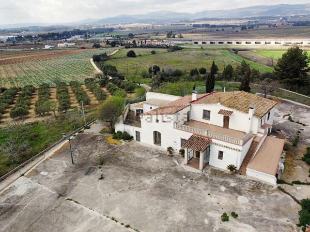 Casa rústica, Santa Margarida i els Monjos
