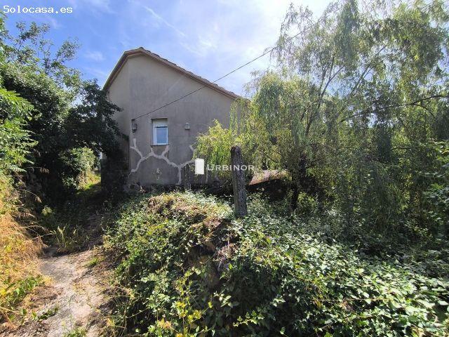 CASA rústica, parcialmente reformada, zona ARMARIZ. Ribeira Sacra