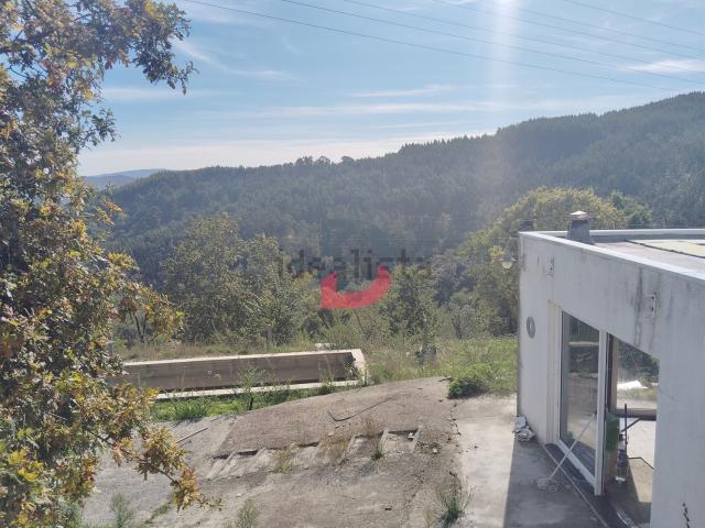 Casa rústica, Paredes de Viadores e Manhuncelos