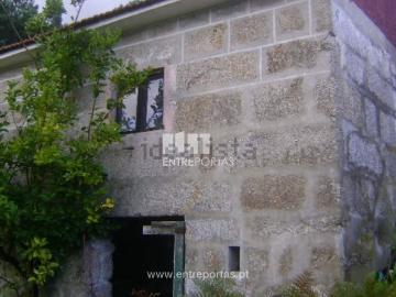 Casa rústica, Paredes de Viadores e Manhuncelos