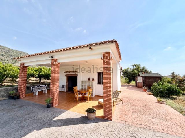 Casa rústica, Pego