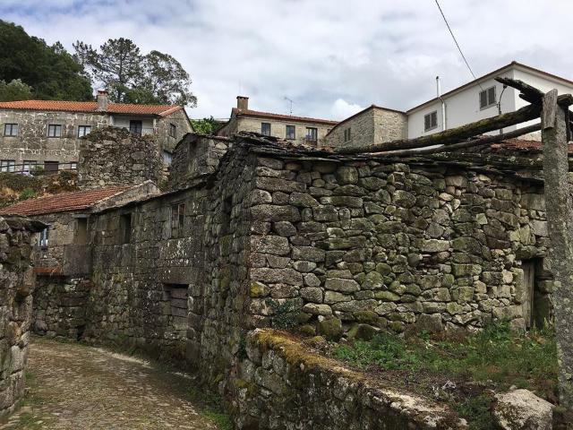 Casa rústica, Préstimo e Macieira de Alcoba