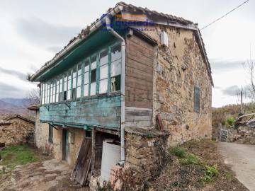 Casa rústica, Quirós