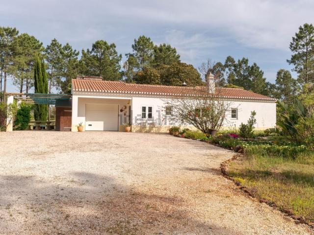 Casa rústica, Rogil