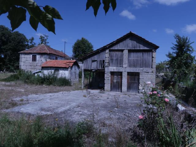Casa rústica, Real Ataíde Oliveira