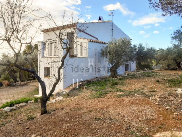 Casa rústica, L&apos Ampolla