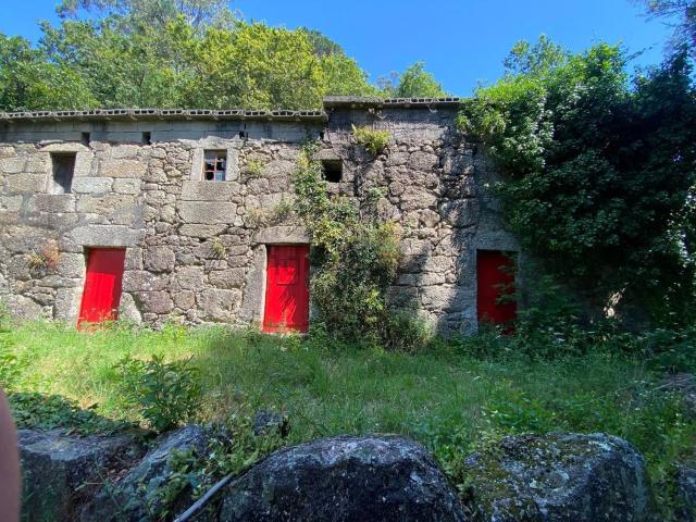 Casa rústica, Vale São Cosme Telhado Portela