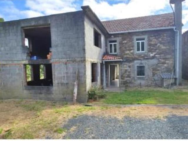 Casa rústica Venta Cerdido, A Vila da Igrexa