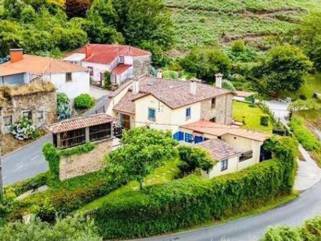Casa rústica Venta Neda, Neda